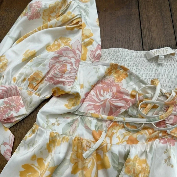 WAYF peasant floral Terry Top in yellow mini roses. Medium. - Picture 5 of 11